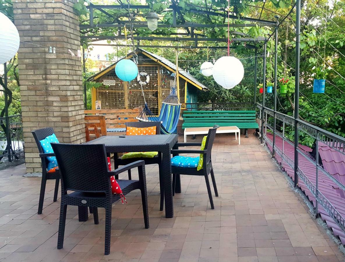 Green House In บาทูมิ ภายนอก รูปภาพ