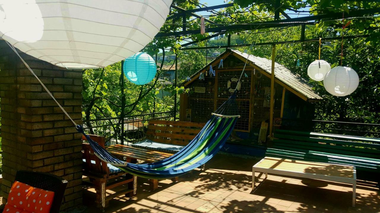 Green House In บาทูมิ ภายนอก รูปภาพ